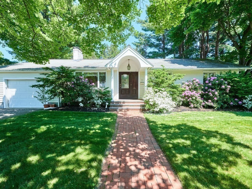 16 Bluebird Road Wellesley, MA 02481 - Photo 4 of 39 Gallery Image 4
