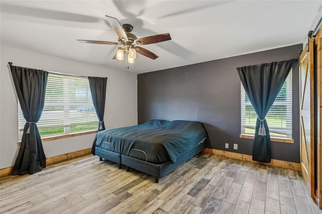 1111 Riley Road Whitesboro, TX 76273 - Photo 11 of 34