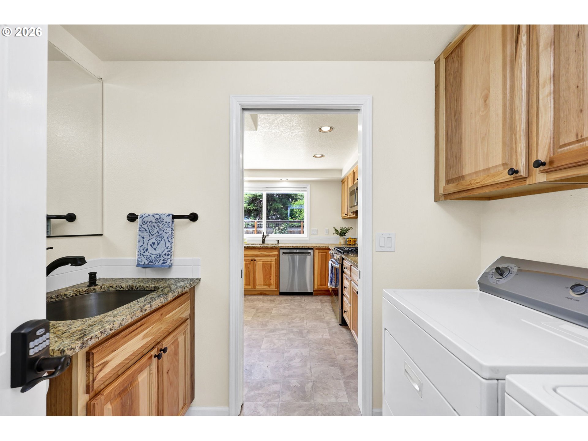 2954 Brett Loop Eugene, OR 97404 - Photo 35 of 46