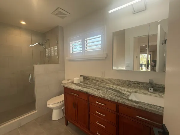 $1,995 | 300 Yacht Club Drive, Unit 18, Niceville, FL 32578