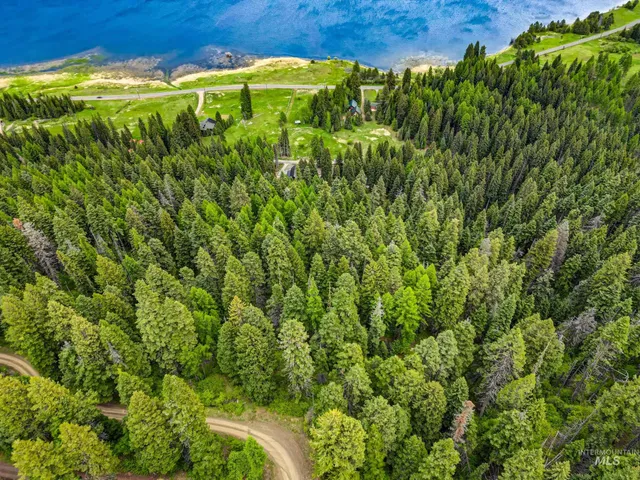 $399,900 | 2267 Franks Road, Donnelly, ID 83615