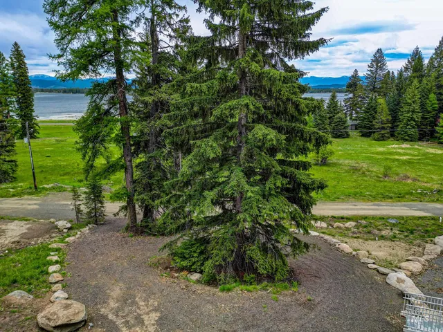 $399,900 | 2267 Franks Road, Donnelly, ID 83615