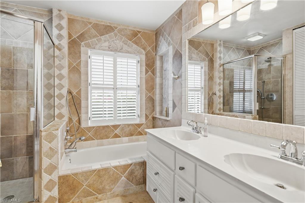 128 Viking Way Naples, FL 34110 - Photo 19 of 29