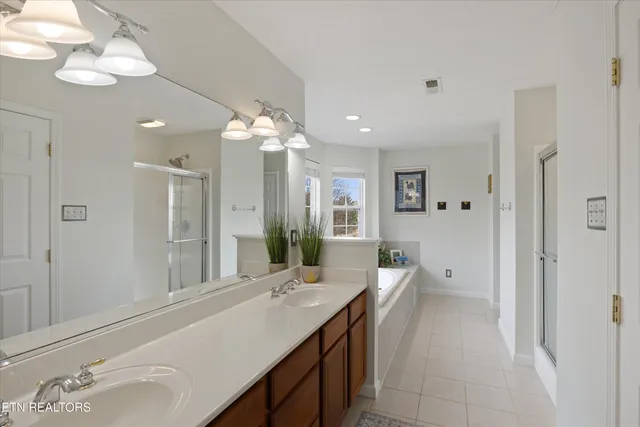 $618,000 | 628 Lake Heather Road, Knoxville, TN 37934