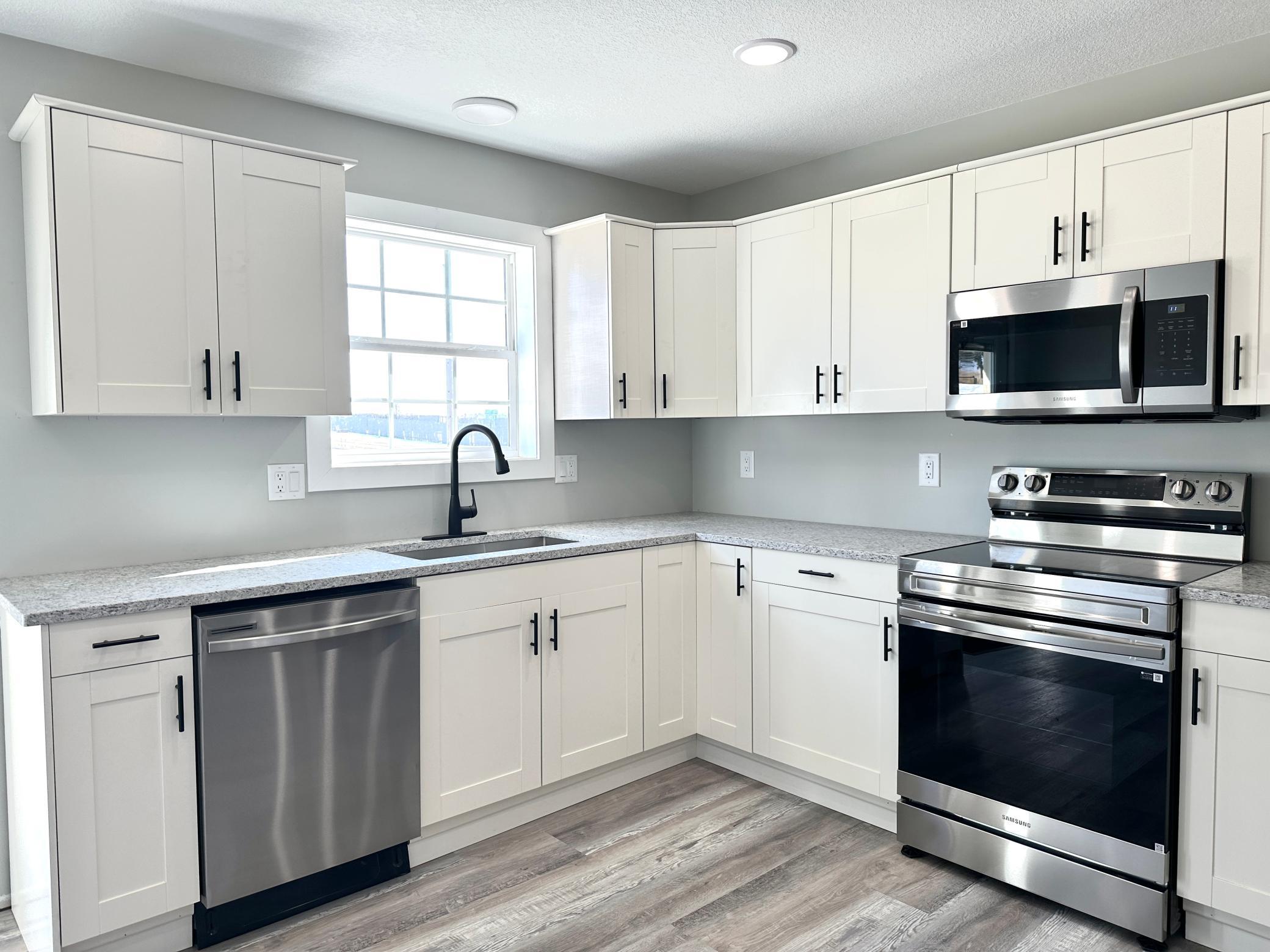 501 Maple Ln Avenue Spring Valley, MN 55975 - Photo 5 of 22