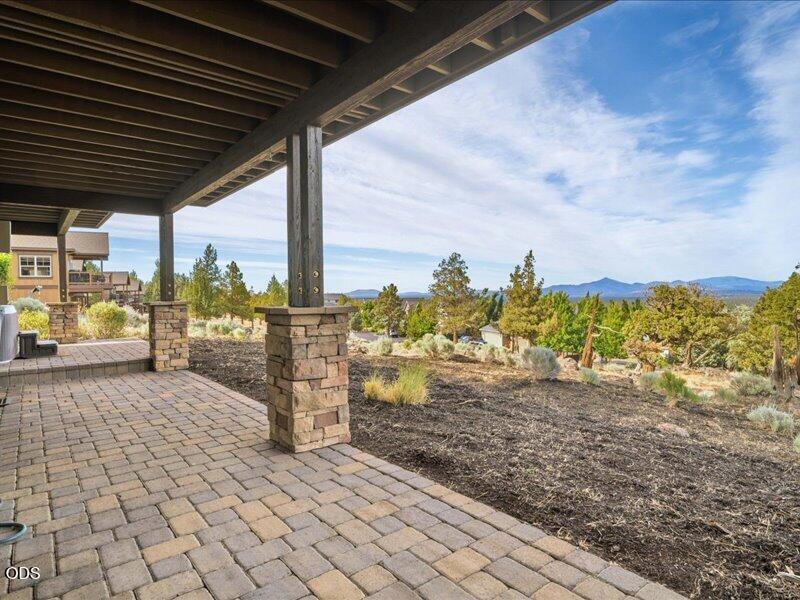 360 Vista Rim Drive Redmond, OR 97756 - Photo 85 of 147