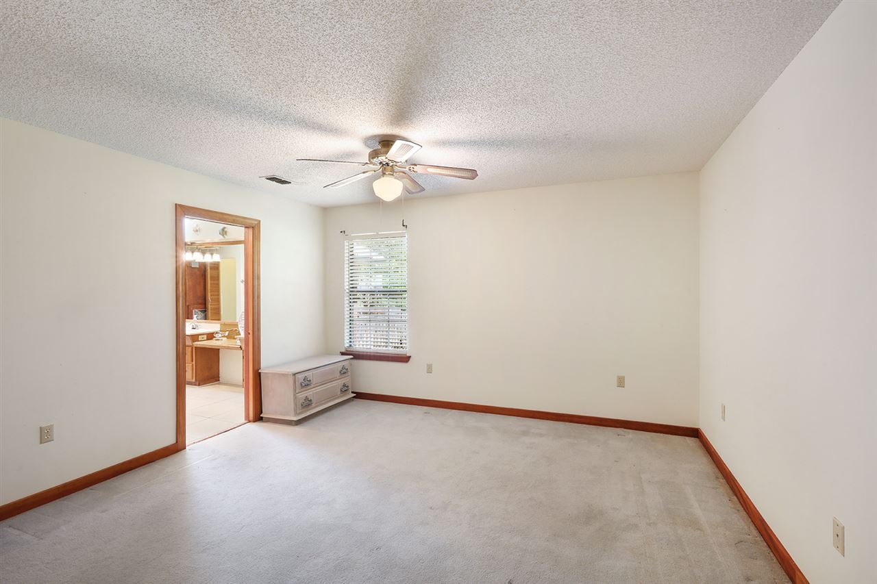 11756 Dogwood Dells Circle Foley, AL 36535 - Photo 10 of 15 Master Bedroom