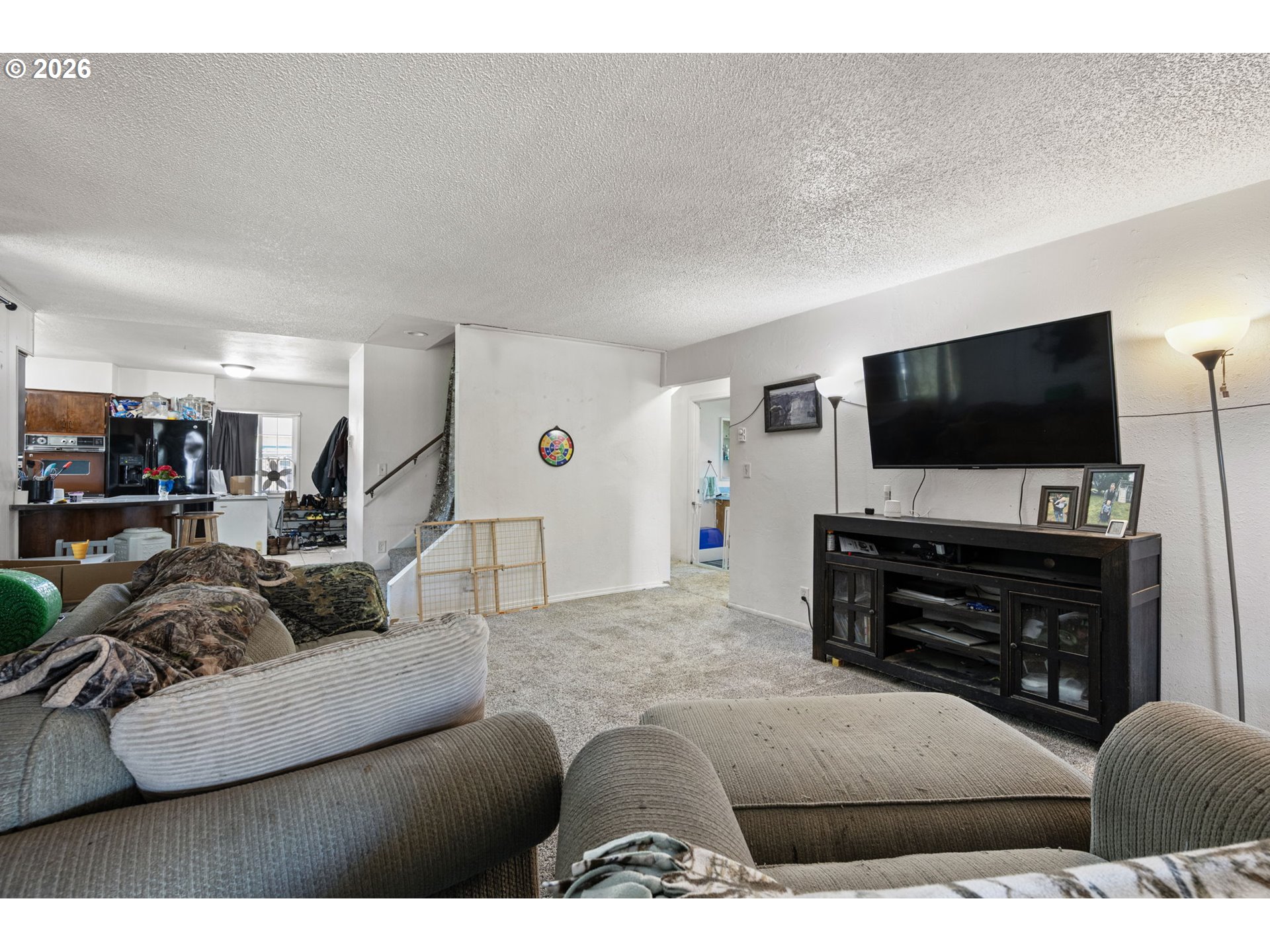 402 D Street Lowell, OR 97452 - Photo 12 of 32 Living Room