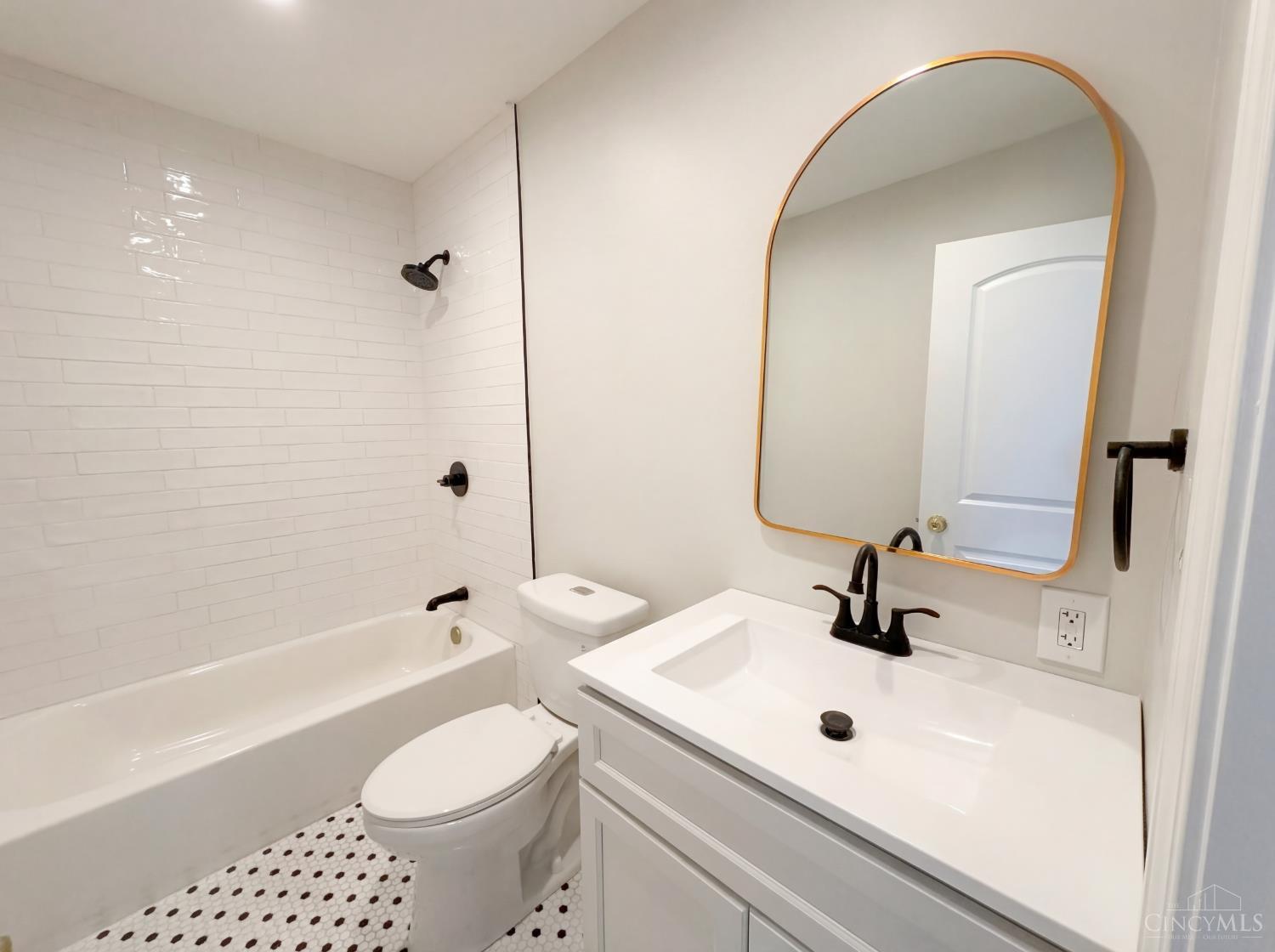 155 Bonham Road Cincinnati, OH 45215 - Photo 22 of 30