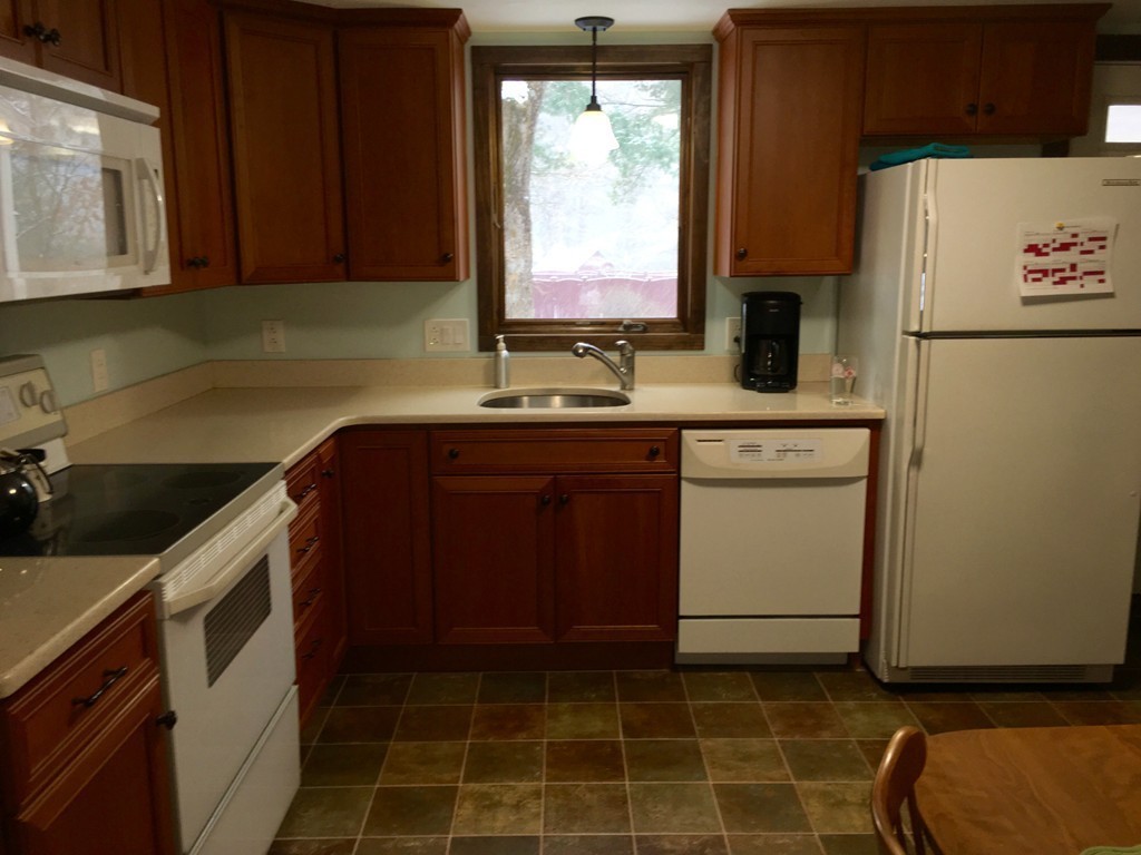 409 Foster Road Tewksbury, MA 01876 - Photo 3 of 12 Gallery Image 3