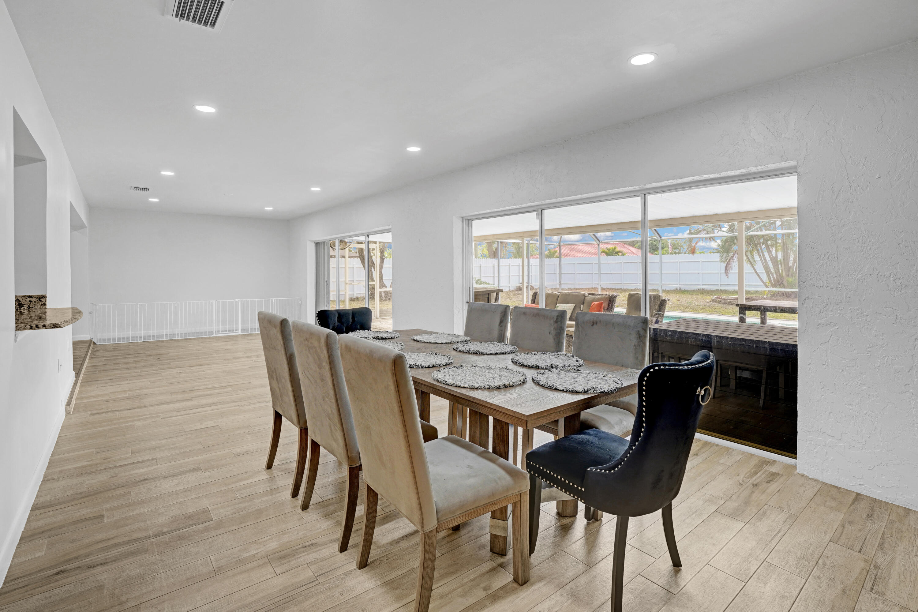 1826 Southeast Greendon Road Port St. Lucie, FL 34952 - Photo 15 of 38 Greendon-21