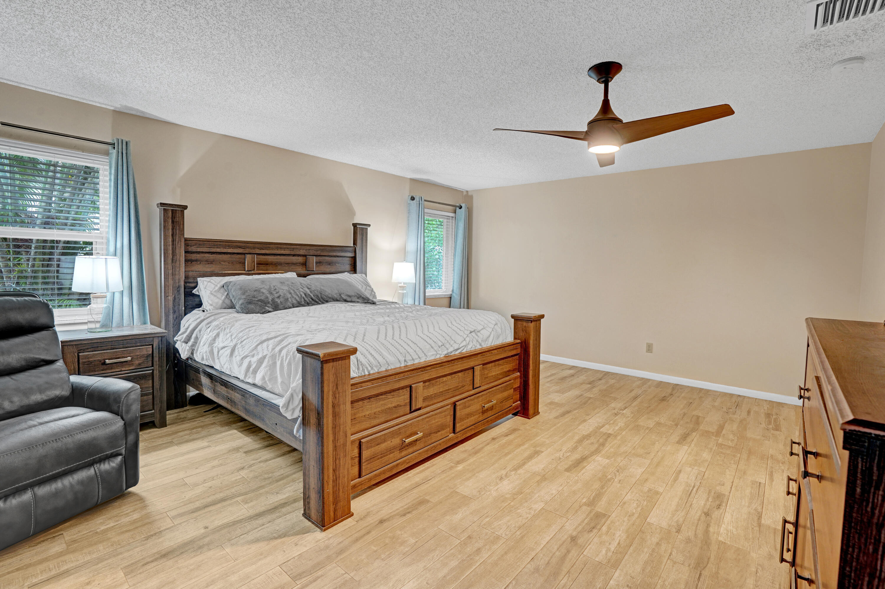 1826 Southeast Greendon Road Port St. Lucie, FL 34952 - Photo 17 of 38 Greendon-30