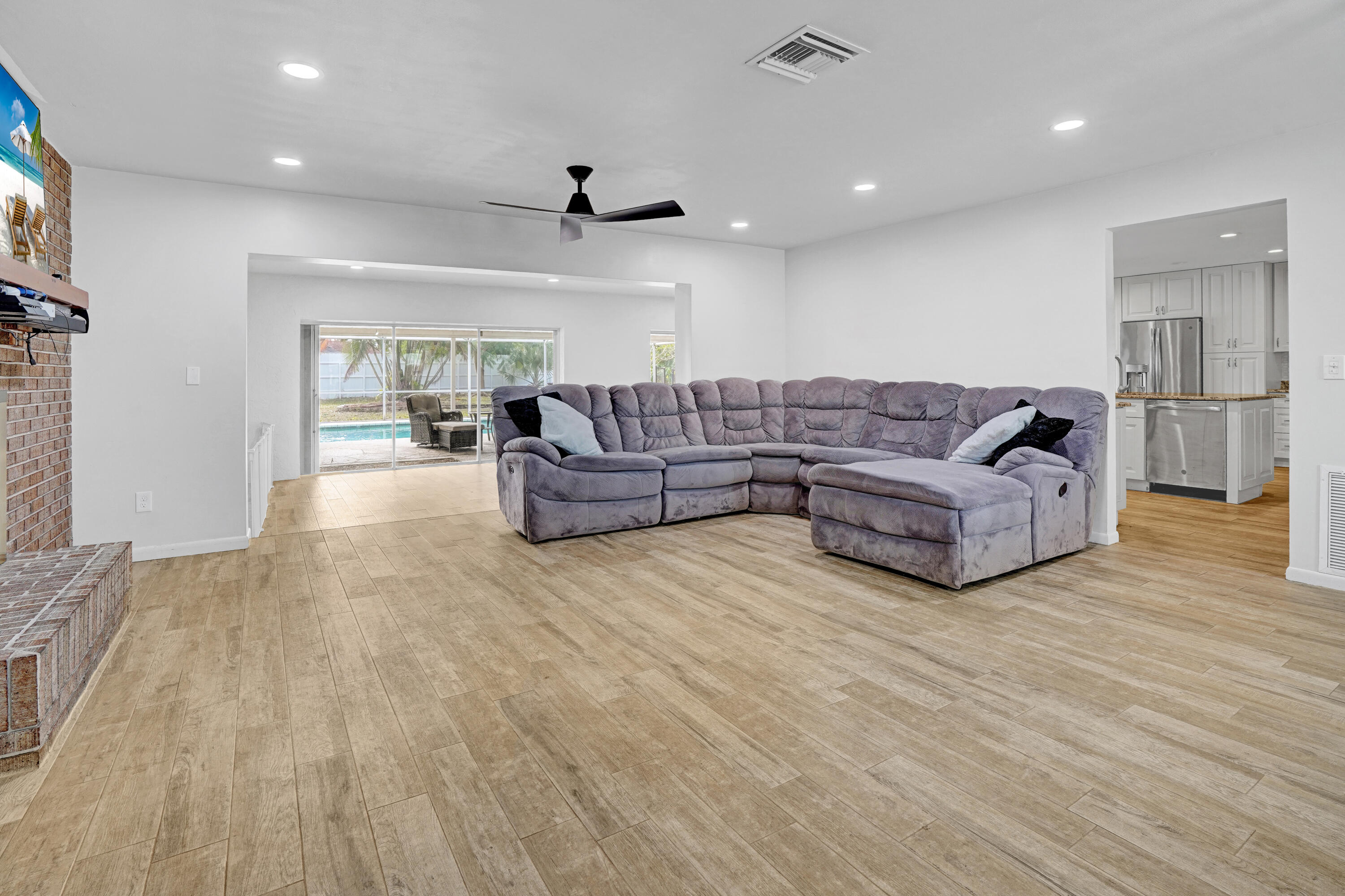 1826 Southeast Greendon Road Port St. Lucie, FL 34952 - Photo 7 of 38 GreendonComplete-1