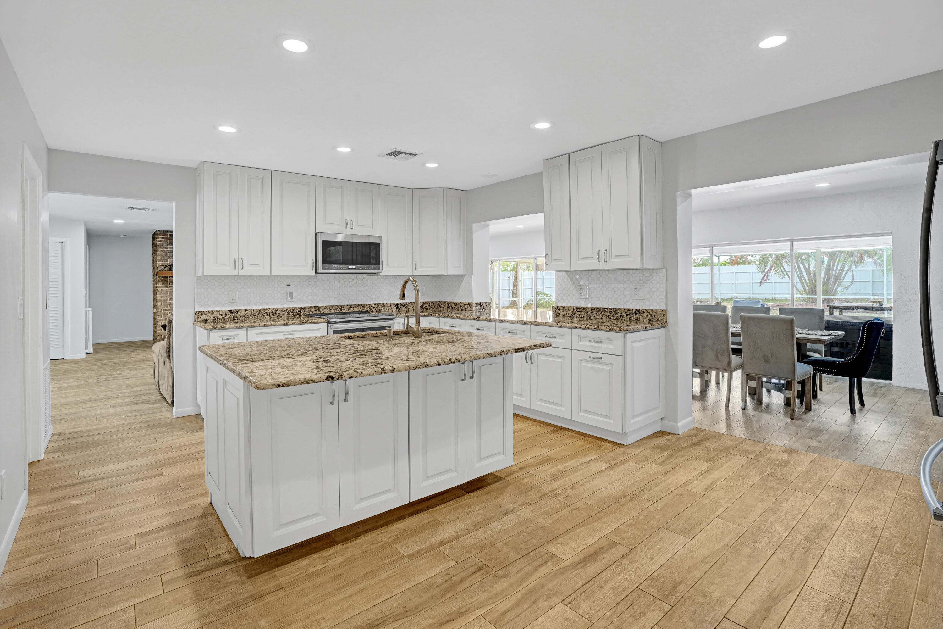 1826 Southeast Greendon Road Port St. Lucie, FL 34952 - Photo 10 of 38 Greendon-22