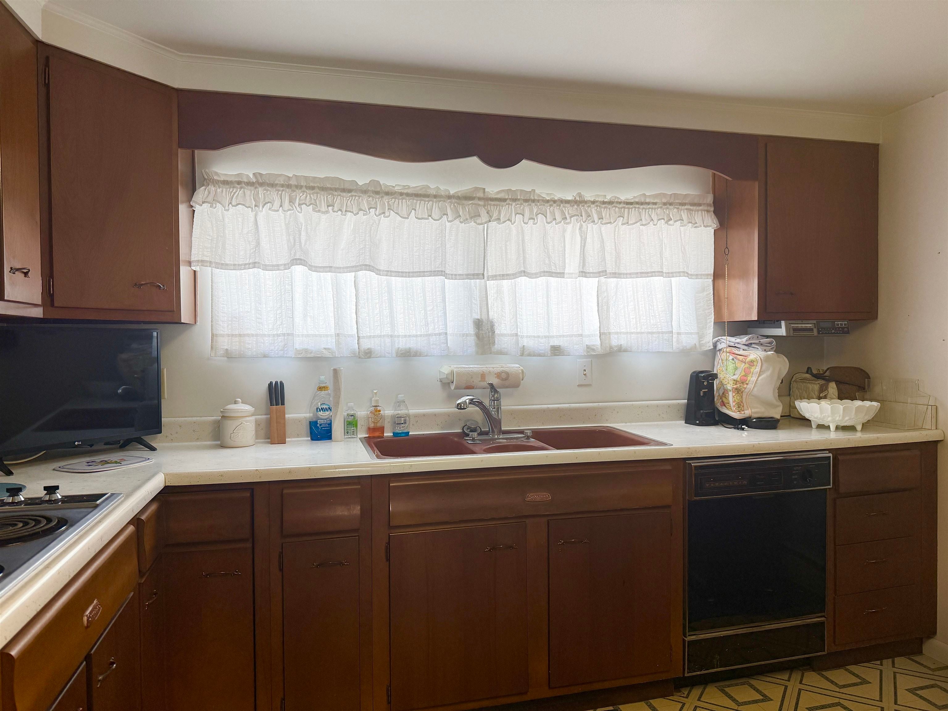 544 Roby Road Huntington, WV 25705 - Photo 8 of 23 Gallery Image 8