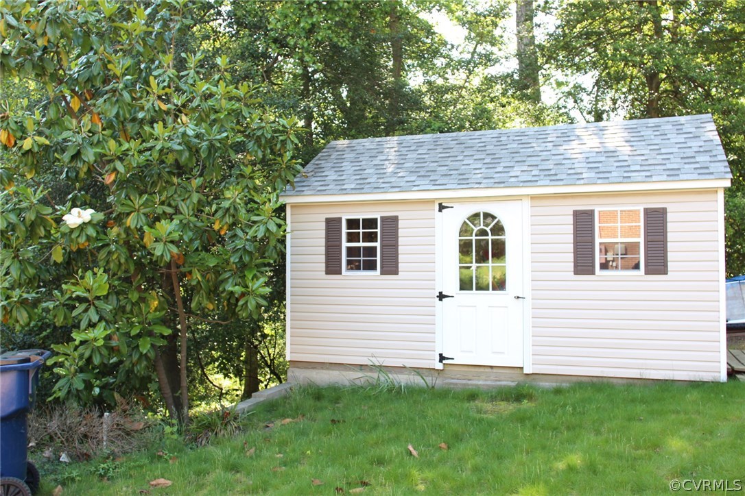 4845 Burnham Road North Chesterfield, VA 23234 - Photo 8 of 29 Gallery Image 8