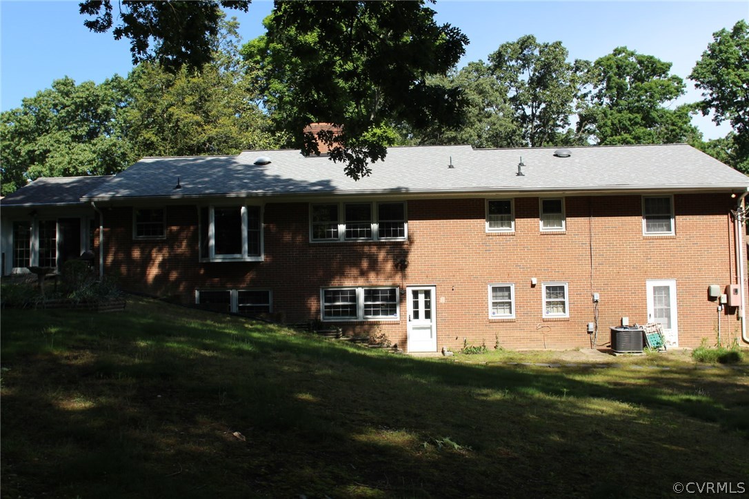 4845 Burnham Road North Chesterfield, VA 23234 - Photo 10 of 29 Gallery Image 10
