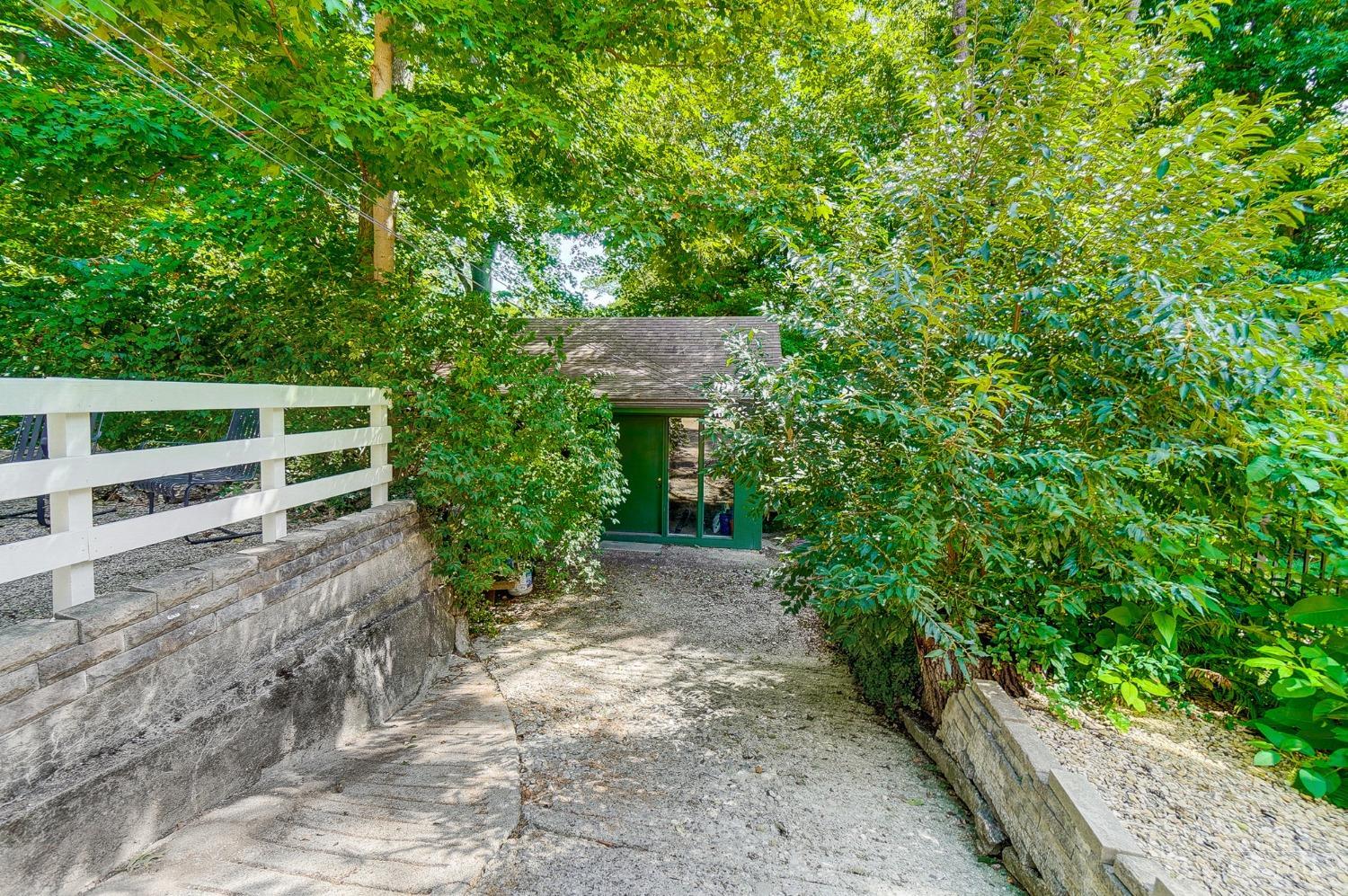 6226 Robison Road Cincinnati, OH 45213 - Photo 41 of 42 Gallery Image 41