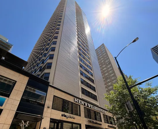 $2,500 | 535 North Michigan Avenue, Unit 1205, Chicago, IL 60611