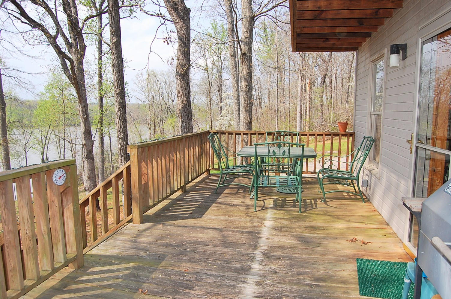 703 Lakehaven Circle Decatur, TN 37322 - Photo 15 of 38 Main level deck (2)