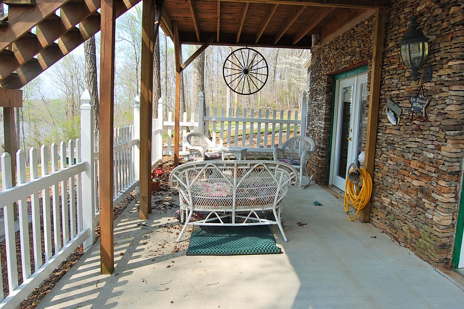 703 Lakehaven Circle Decatur, TN 37322 - Photo 33 of 38 Covered patio (2)