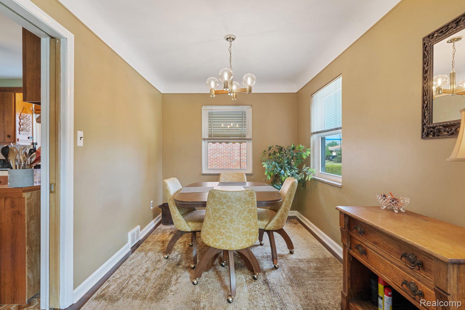 8296 Racine Road Warren, MI 48093 - Photo 8 of 30 Gallery Image 8