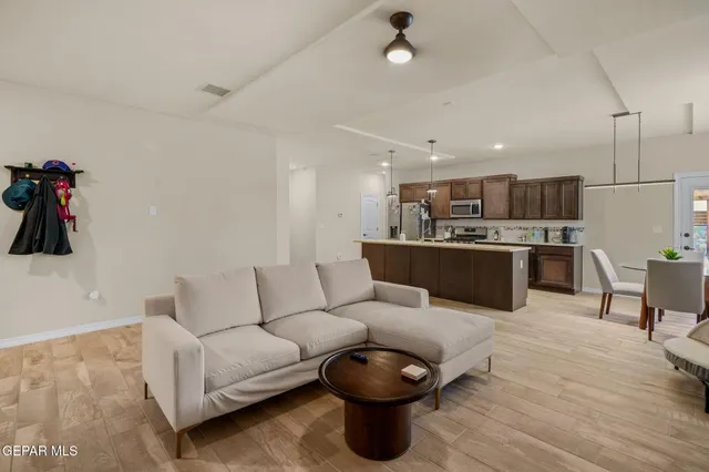 $309,950 | 14813 Tierra Mirage Avenue, El Paso, TX 79938