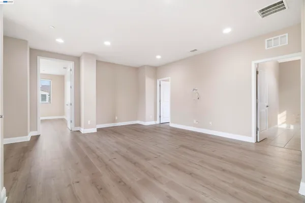 $940,000 | 967 Dainty Avenue, Brentwood, CA 94513