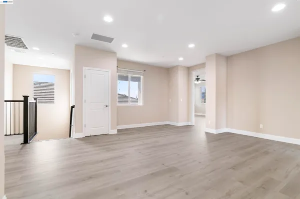 $940,000 | 967 Dainty Avenue, Brentwood, CA 94513