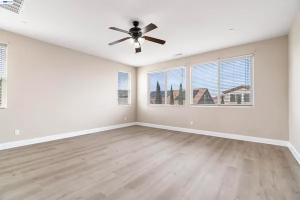 $940,000 | 967 Dainty Avenue, Brentwood, CA 94513