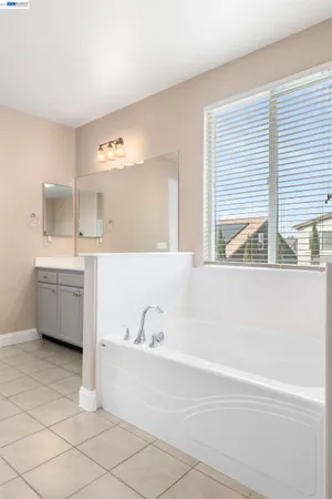 $940,000 | 967 Dainty Avenue, Brentwood, CA 94513
