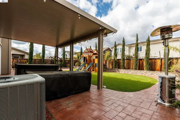 $940,000 | 967 Dainty Avenue, Brentwood, CA 94513