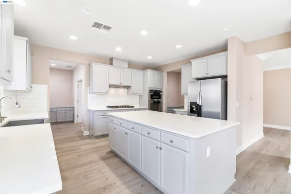 $940,000 | 967 Dainty Avenue, Brentwood, CA 94513