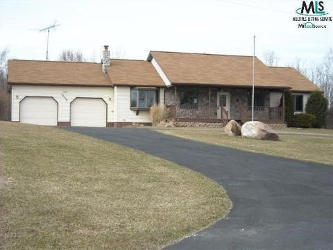10420 Territorial Road Munith, MI 49259 - Photo 1 of 10 442618.JPG
