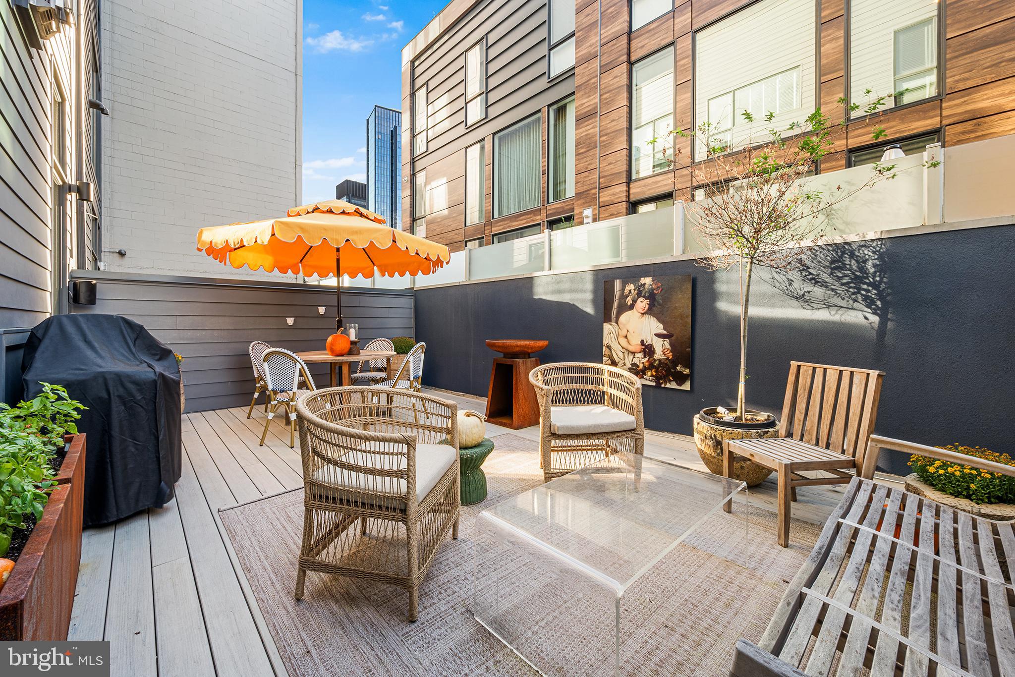136 North 22nd Street Philadelphia, PA 19103 - Photo 30 of 78 swimming pool with outdoor seating