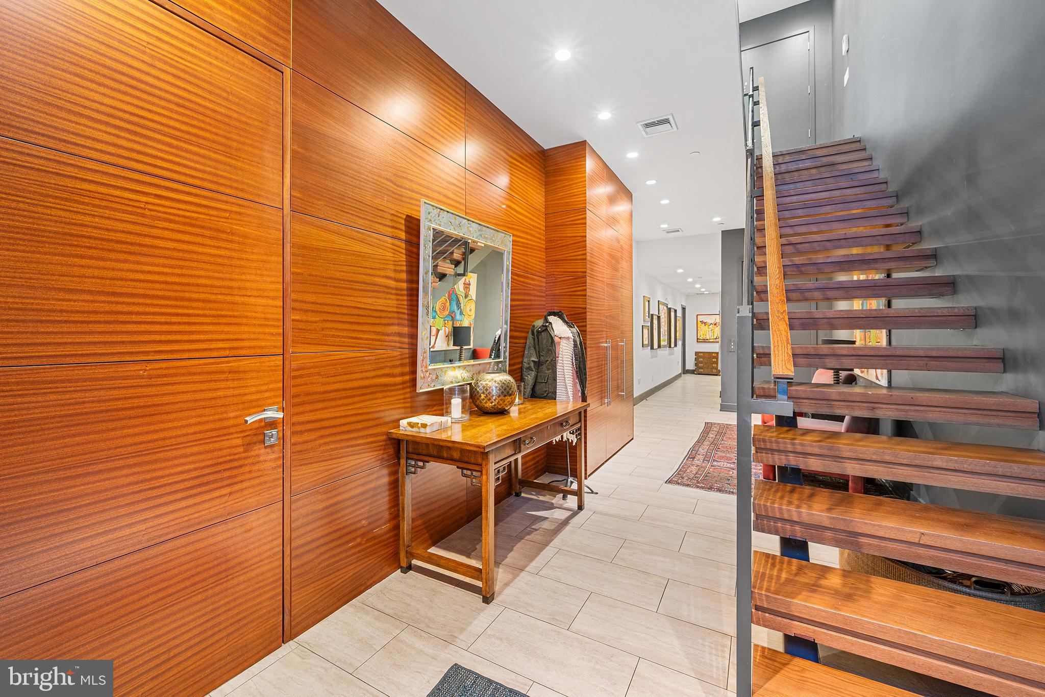 136 North 22nd Street Philadelphia, PA 19103 - Photo 5 of 78 a bathroom with shower