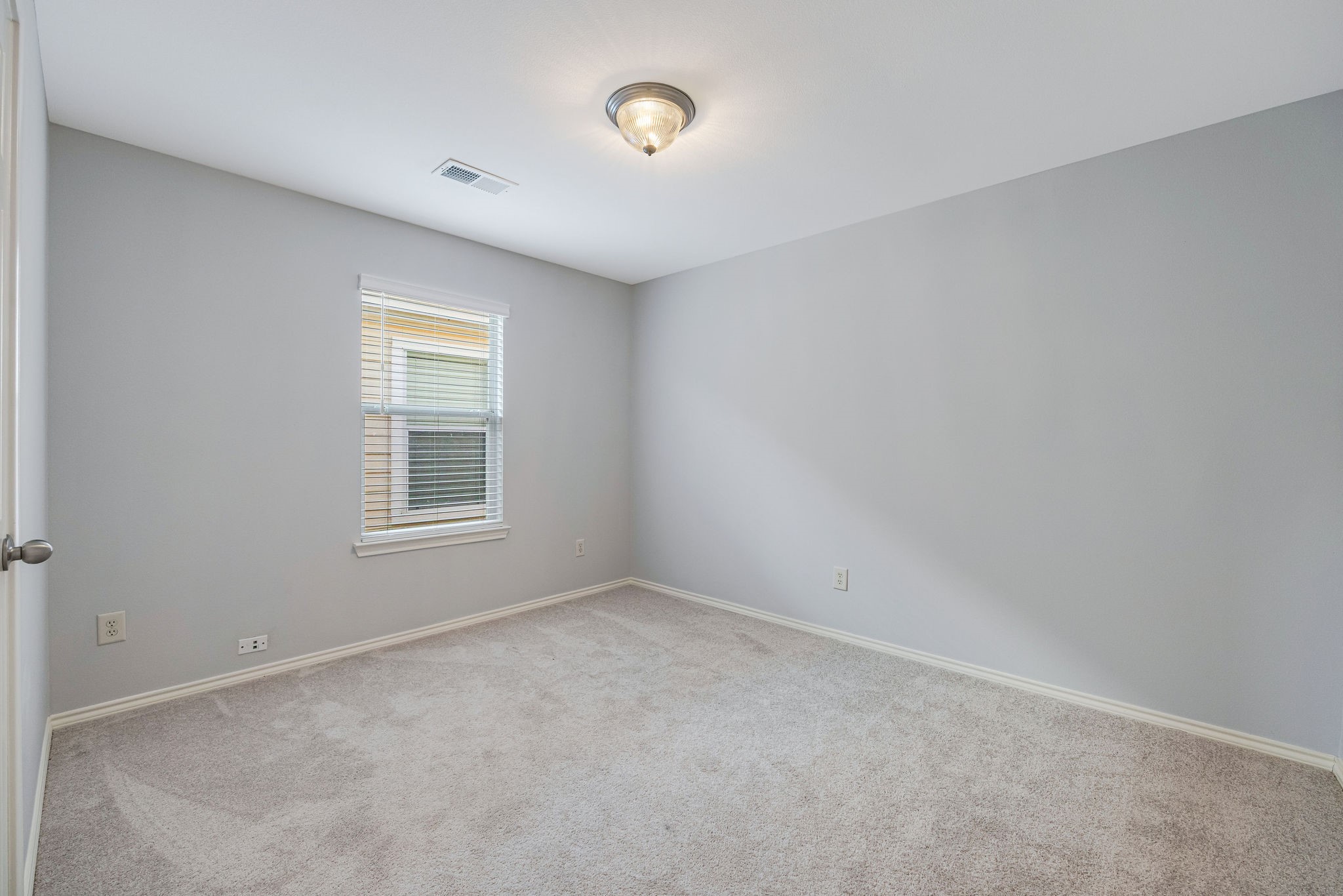 8018 Grow Lane Houston, TX 77040 - Photo 17 of 20 Secondary bedroom.
