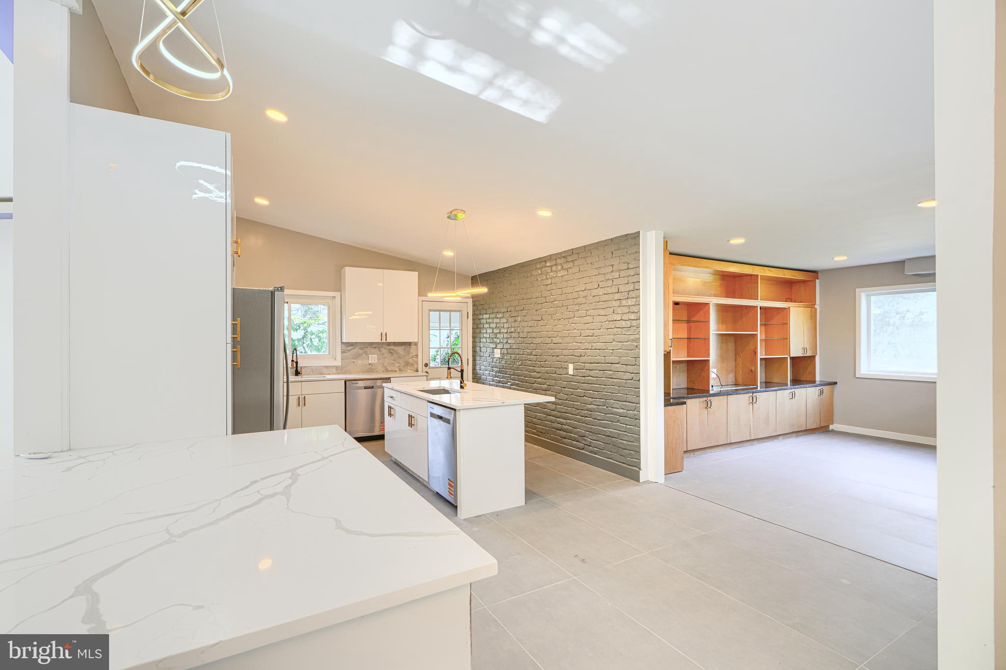6200 Ivymount Road Baltimore, MD 21209 - Photo 12 of 71