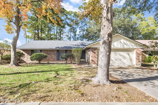 $2,000 | 103 Pinion Circle, Lafayette, LA 70508