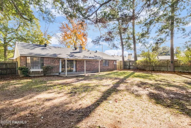$2,000 | 103 Pinion Circle, Lafayette, LA 70508