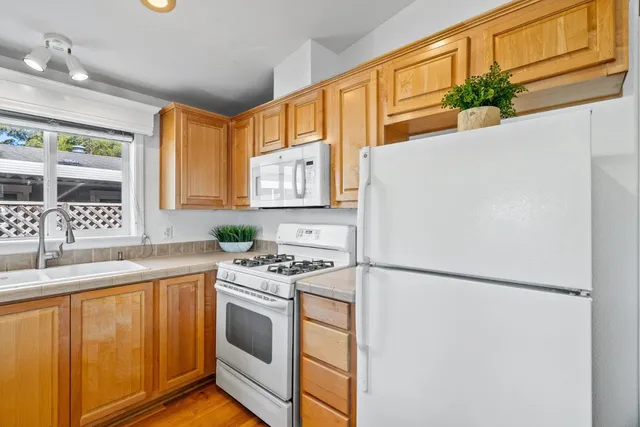 $440,000 | 100 North Rodeo Gulch Road, Unit 15, Soquel, CA 95073