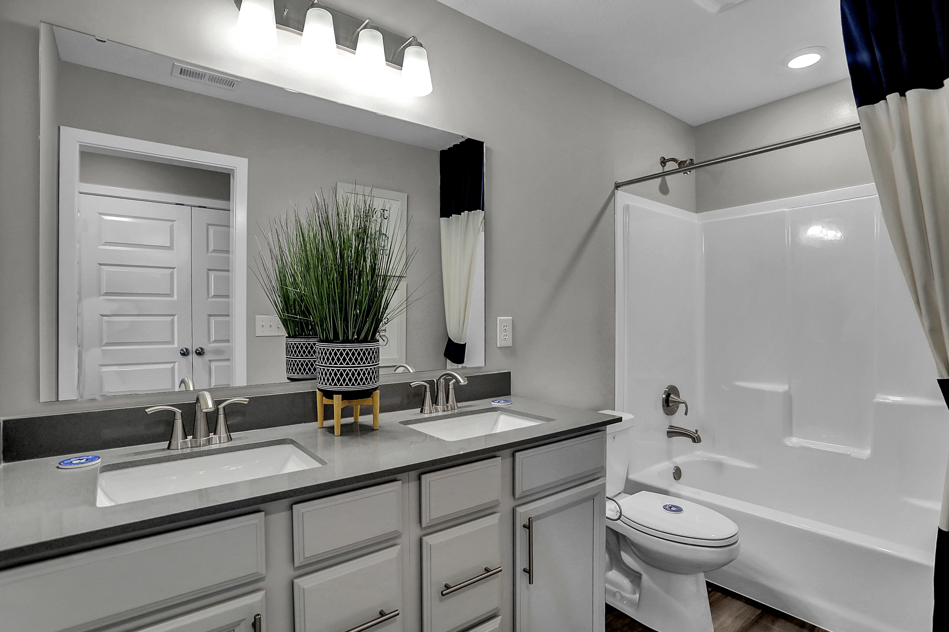 8837 Lester Place Pendleton, IN 46064 - Photo 10 of 51 Gallery Image 10