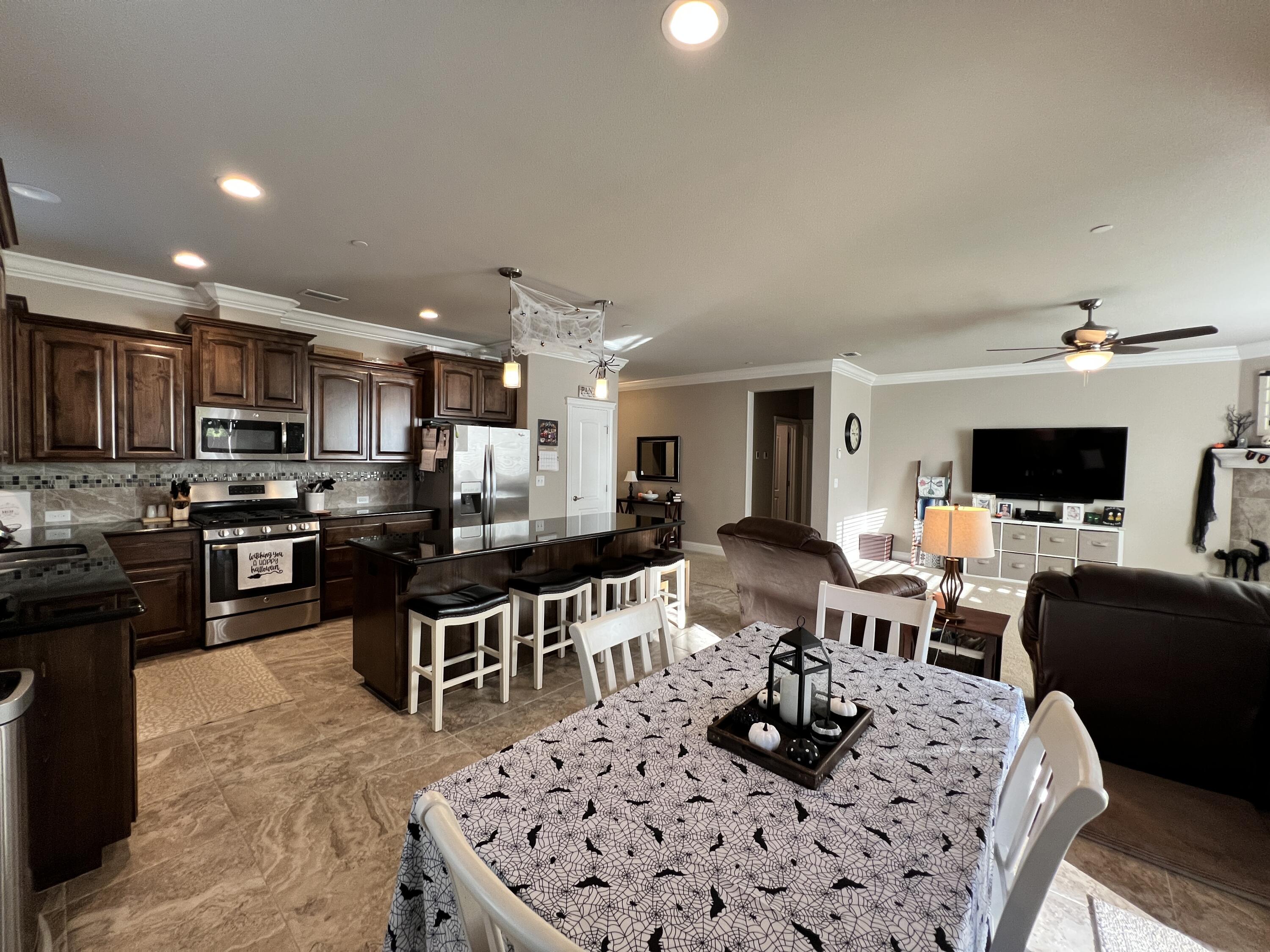 3464 Lemurian Road Redding, CA 96002 - Photo 6 of 27 IMG_0066