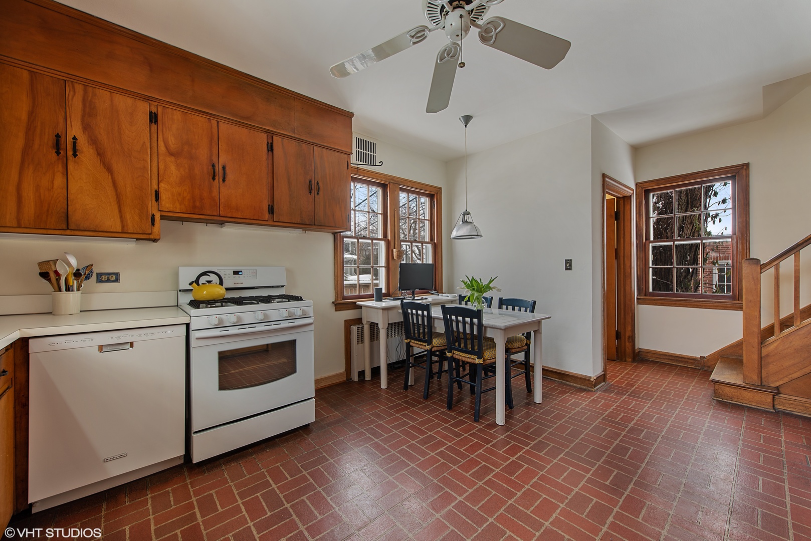 314 Ridge Avenue Winnetka, IL 60093 - Photo 11 of 37