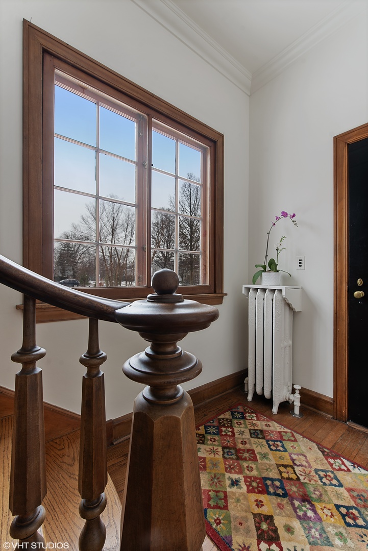 314 Ridge Avenue Winnetka, IL 60093 - Photo 3 of 37