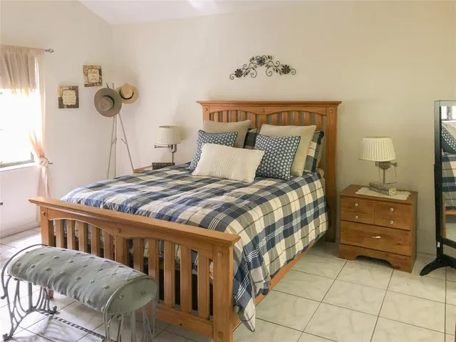 $2,850 | 5614 Hammock Lane, Unit 113, Lauderhill, FL 33319