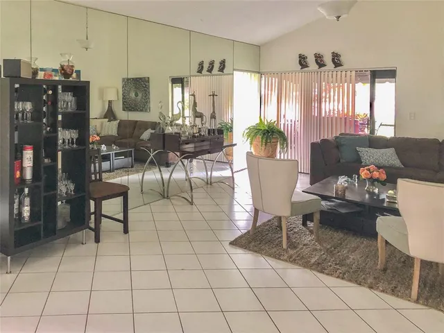 $2,850 | 5614 Hammock Lane, Unit 113, Lauderhill, FL 33319