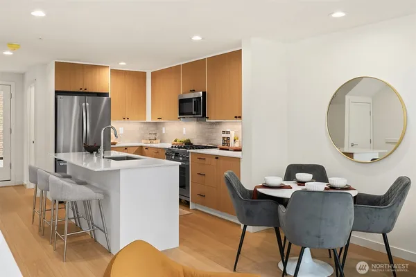 $979,000 | 942 Northwest 54th Street, Seattle, WA 98107