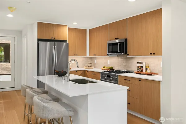 $979,000 | 942 Northwest 54th Street, Seattle, WA 98107