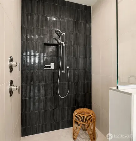 $979,000 | 942 Northwest 54th Street, Seattle, WA 98107